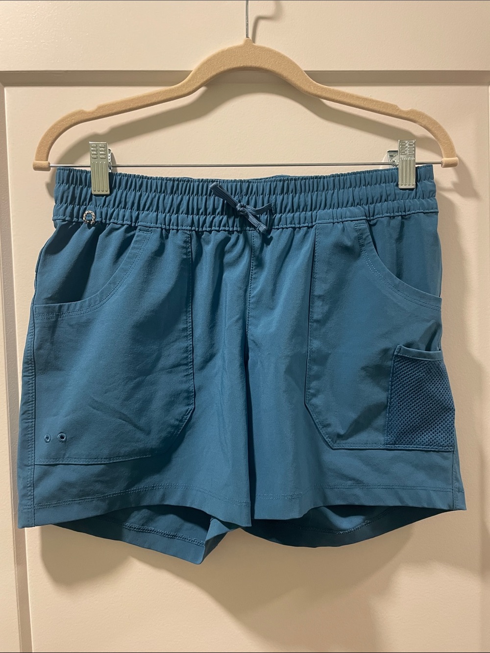 Columbia PFG Shorts size Small